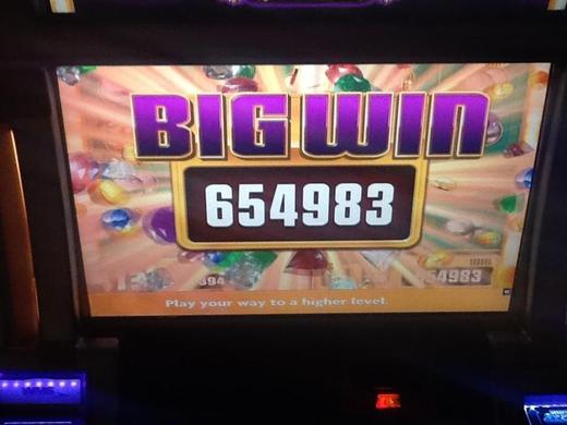 Penny slot machines gratis real Poker League - 46228